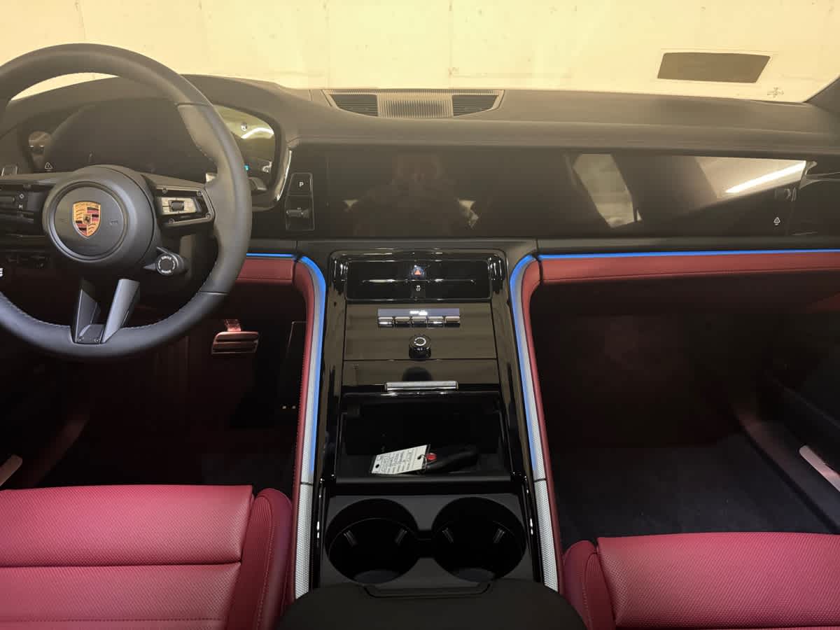 new 2025 Porsche Panamera car