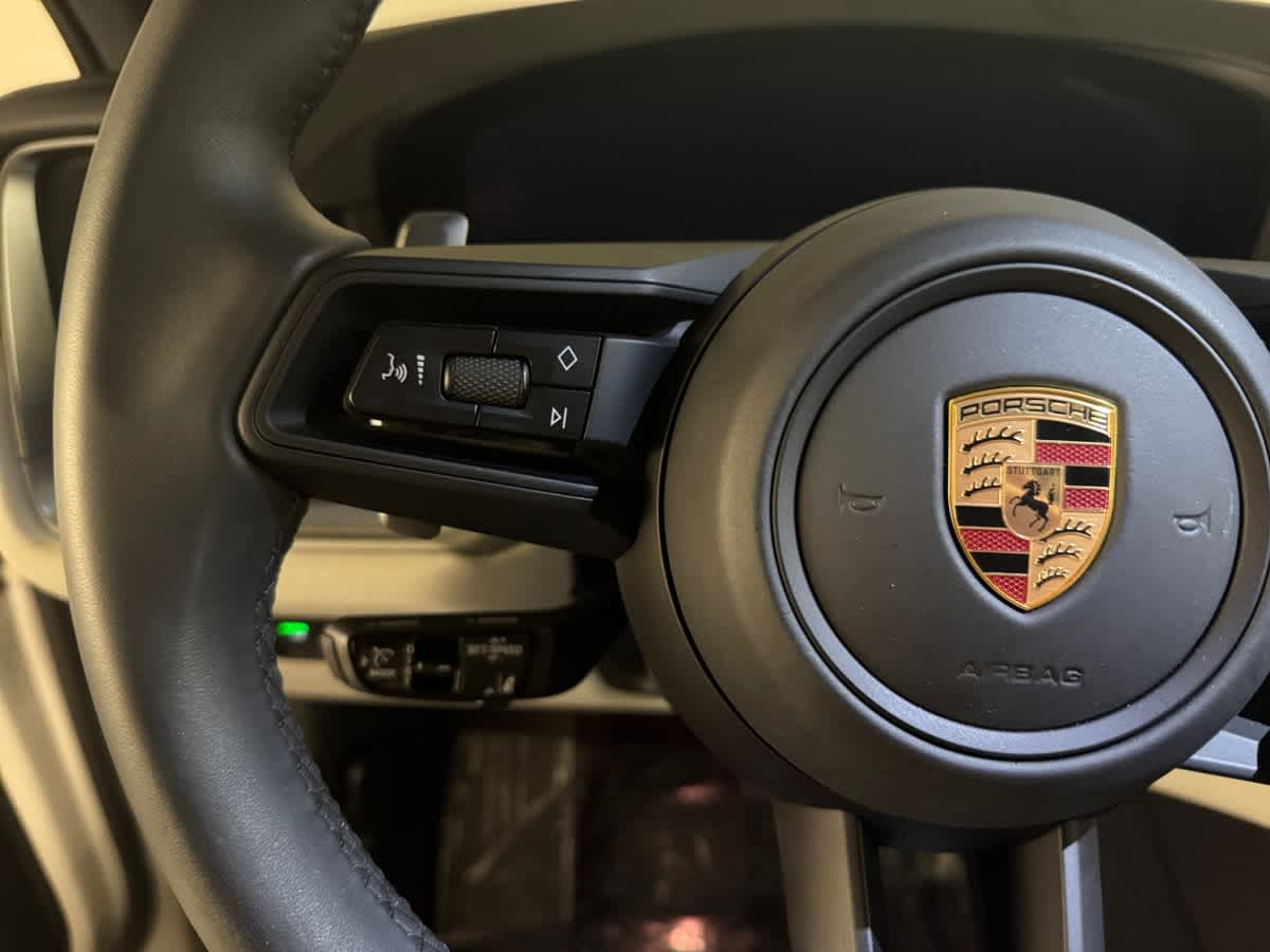 new 2025 Porsche Cayenne car