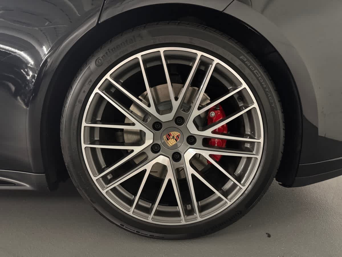new 2025 Porsche Panamera car