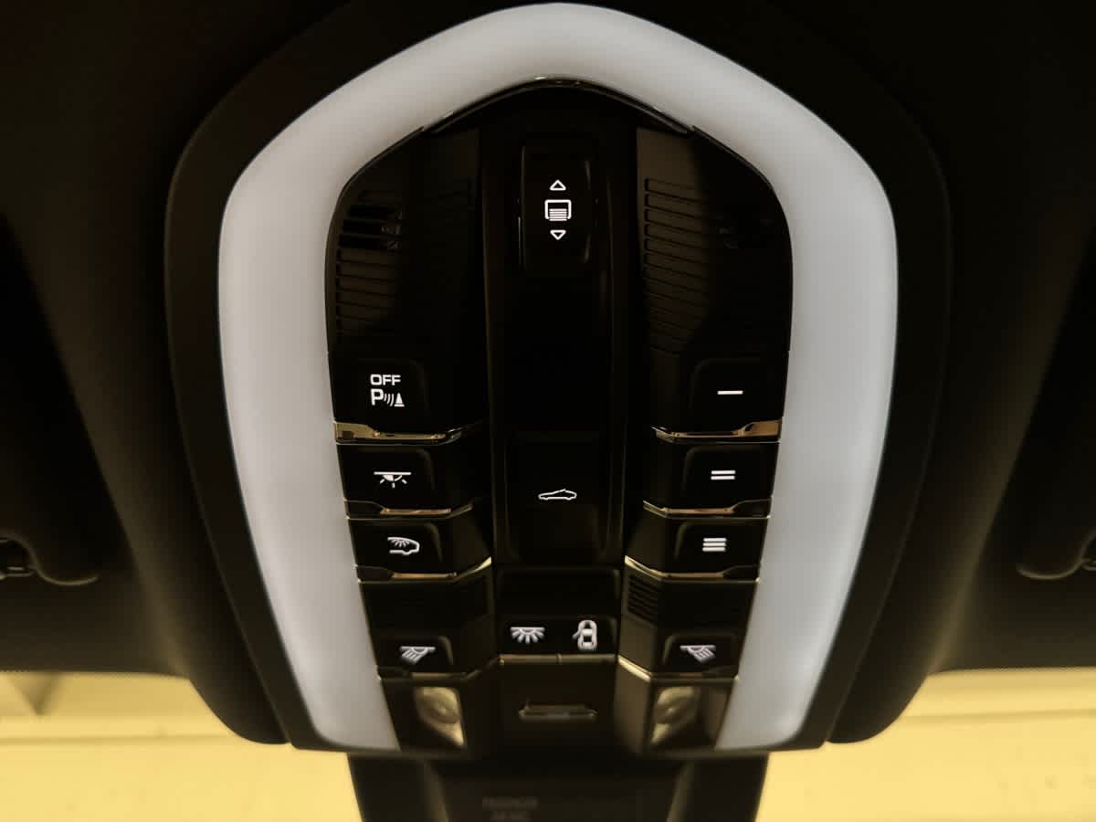 new 2025 Porsche Macan car