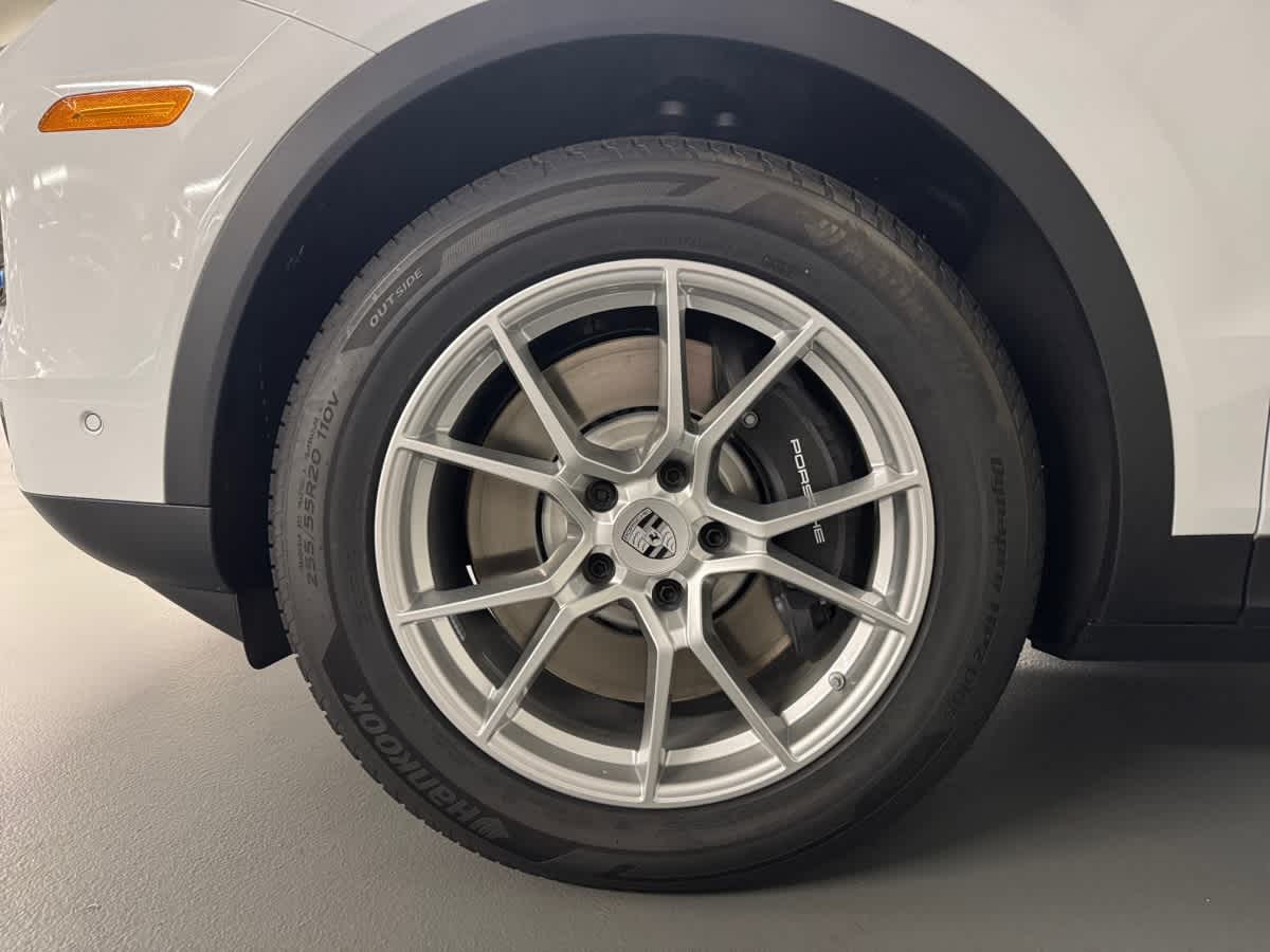 new 2026 Porsche Cayenne car