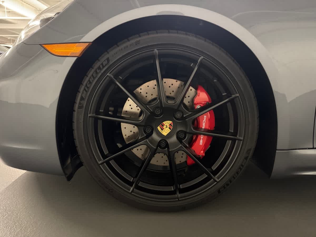 new 2025 Porsche 718 Cayman car
