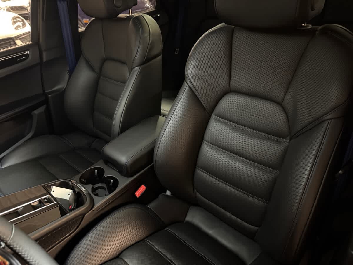 new 2025 Porsche Macan car