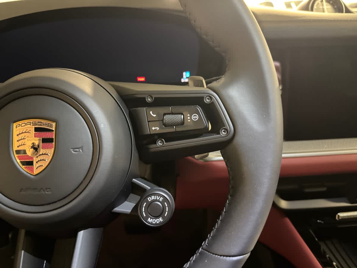 new 2025 Porsche Cayenne car