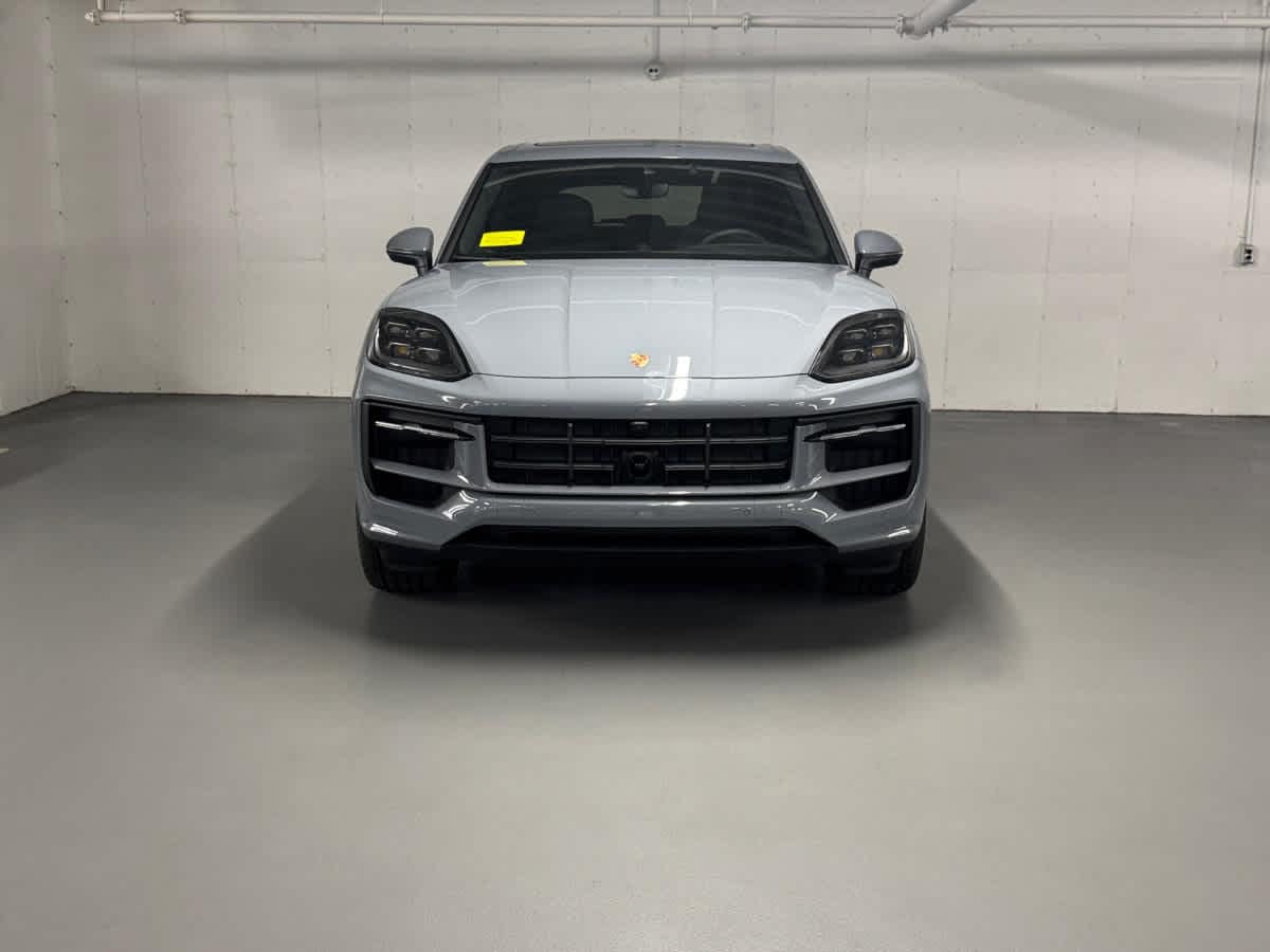 new 2025 Porsche Cayenne car