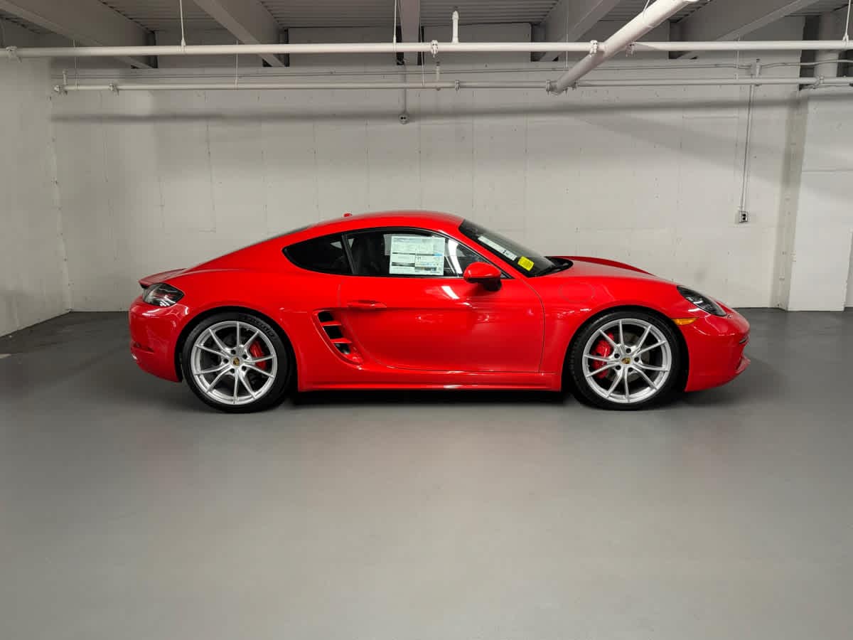 new 2025 Porsche 718 Cayman car