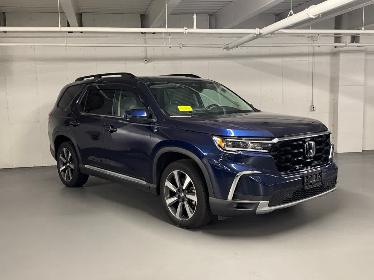 used 2023 Honda Pilot car, priced at $37,997