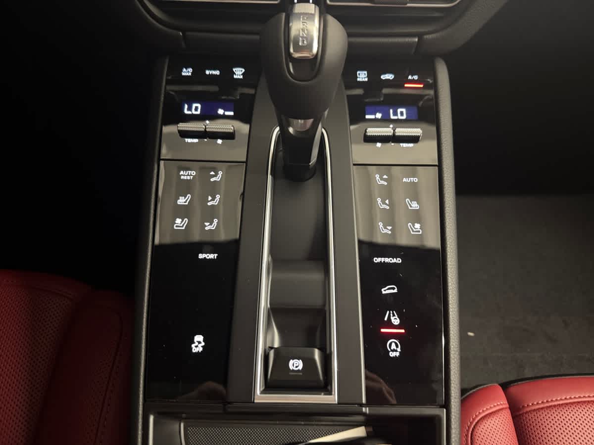 new 2026 Porsche Macan car