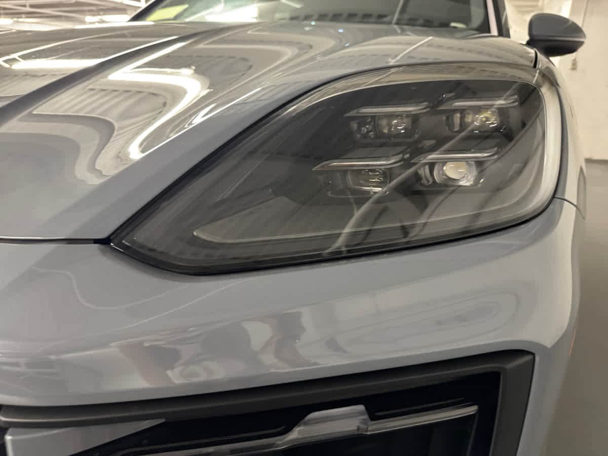 new 2025 Porsche Cayenne car