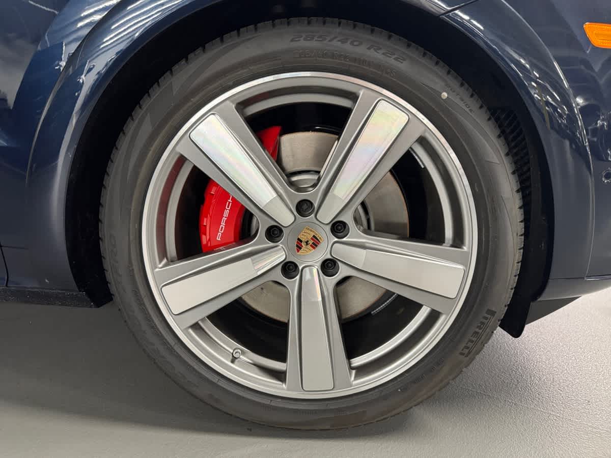 new 2025 Porsche Cayenne car