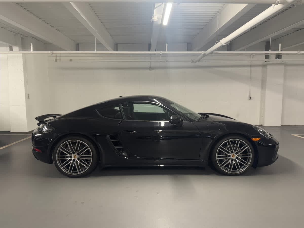 new 2025 Porsche 718 Cayman car