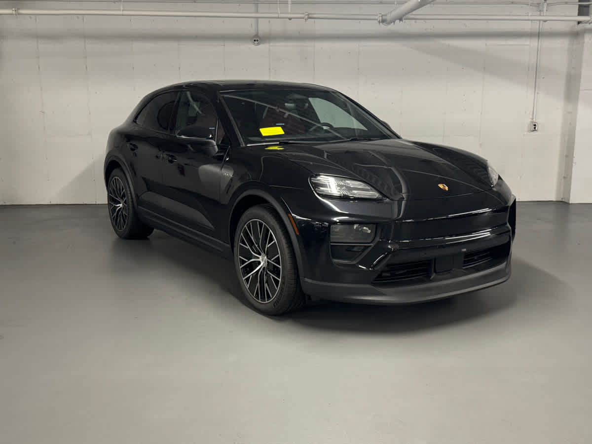 new 2025 Porsche Macan car