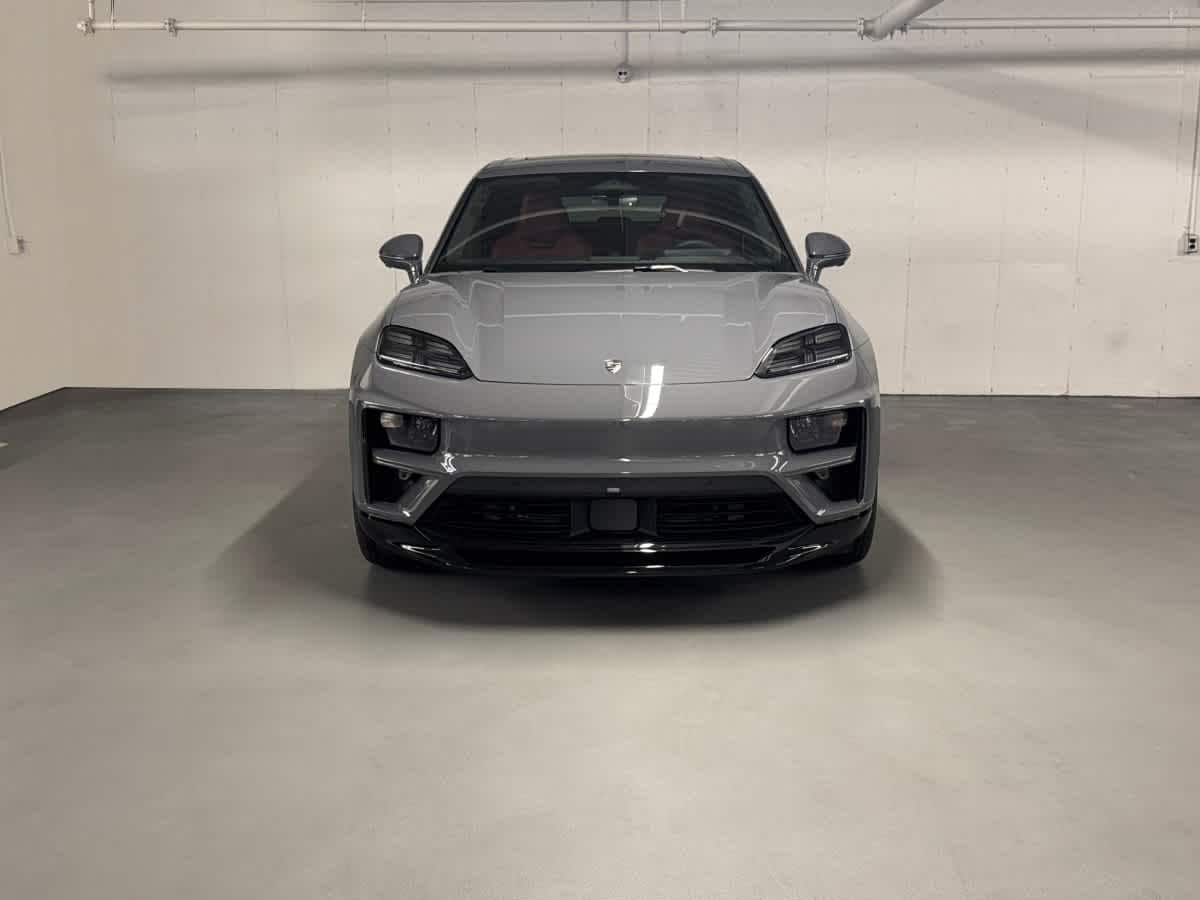new 2025 Porsche Macan car