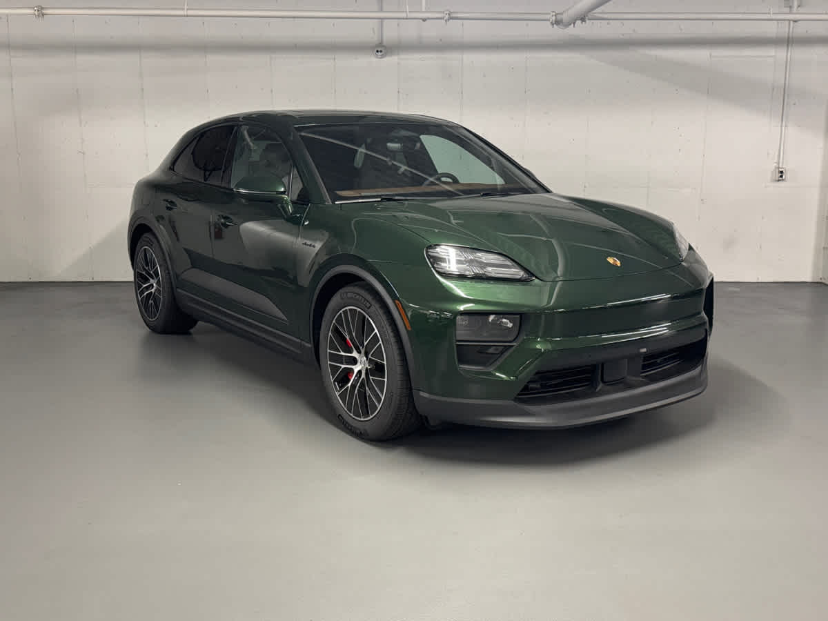 new 2025 Porsche Macan car