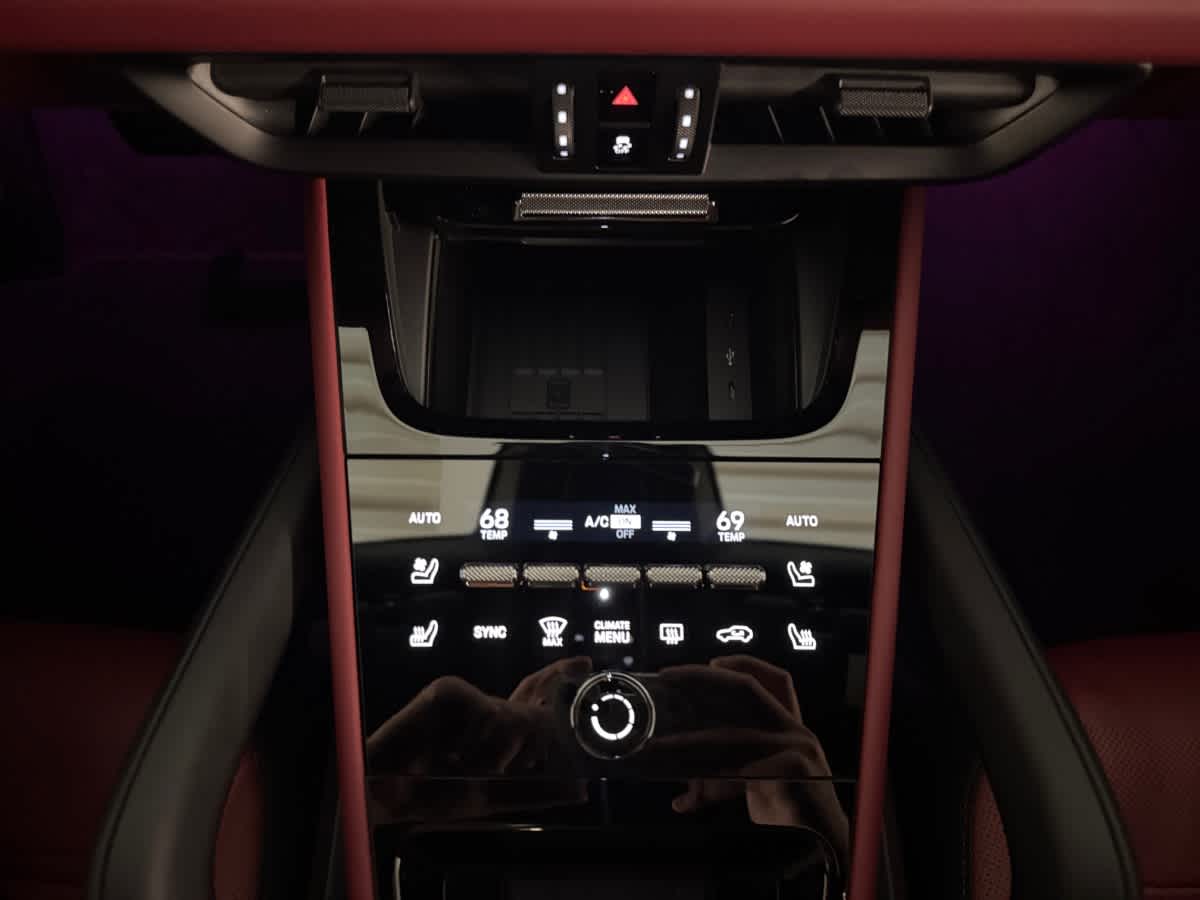 new 2025 Porsche Cayenne car