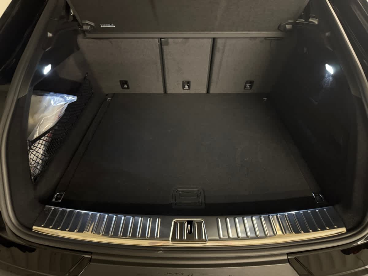 new 2025 Porsche Cayenne car