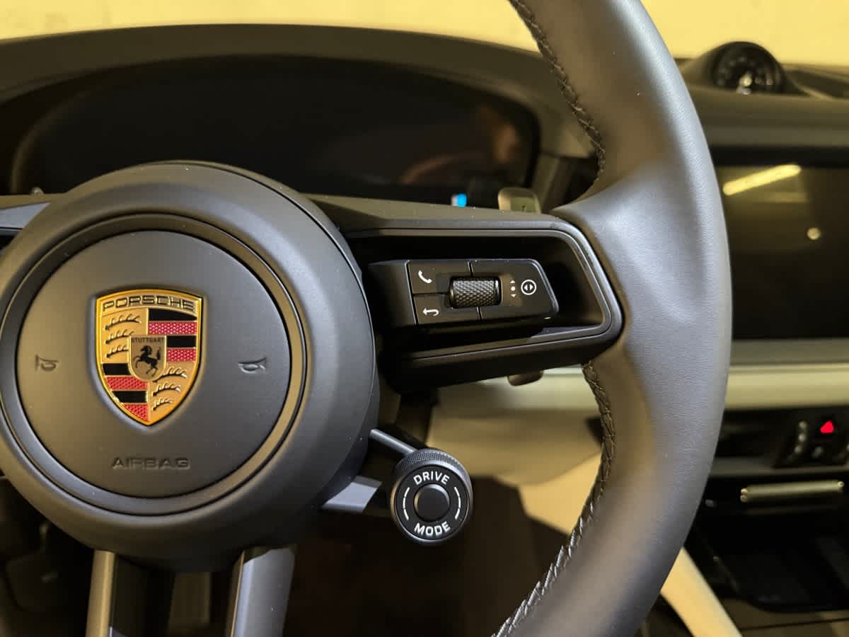 new 2025 Porsche Cayenne car