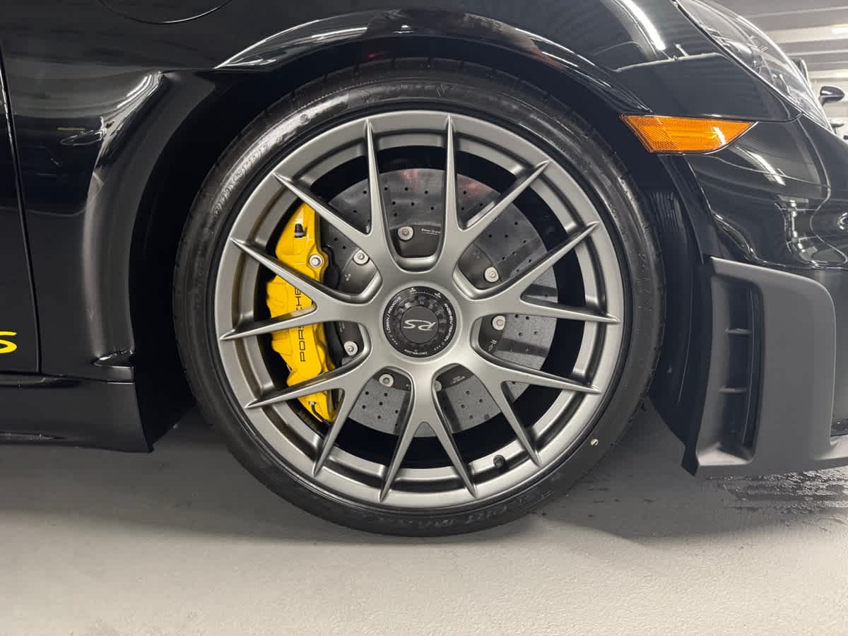 new 2025 Porsche 718 Spyder car