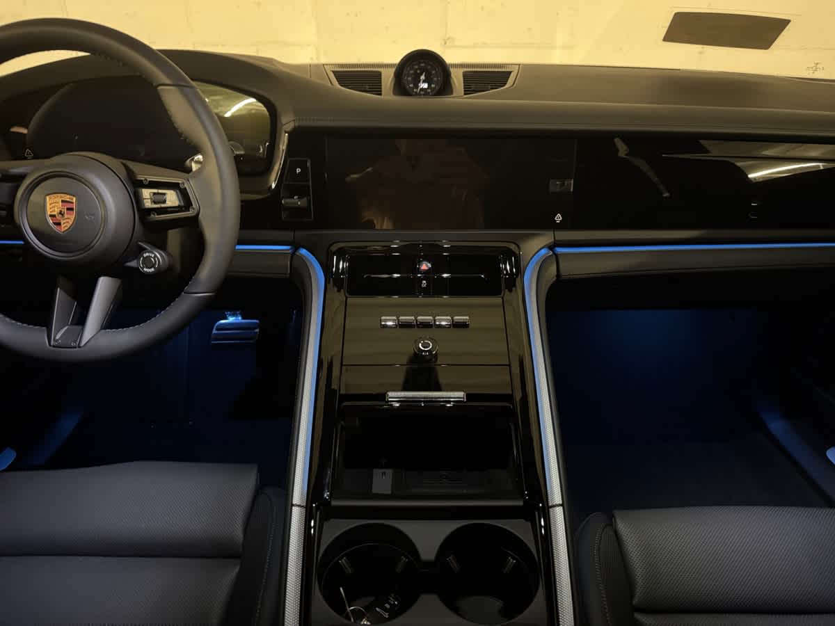 new 2026 Porsche Panamera car