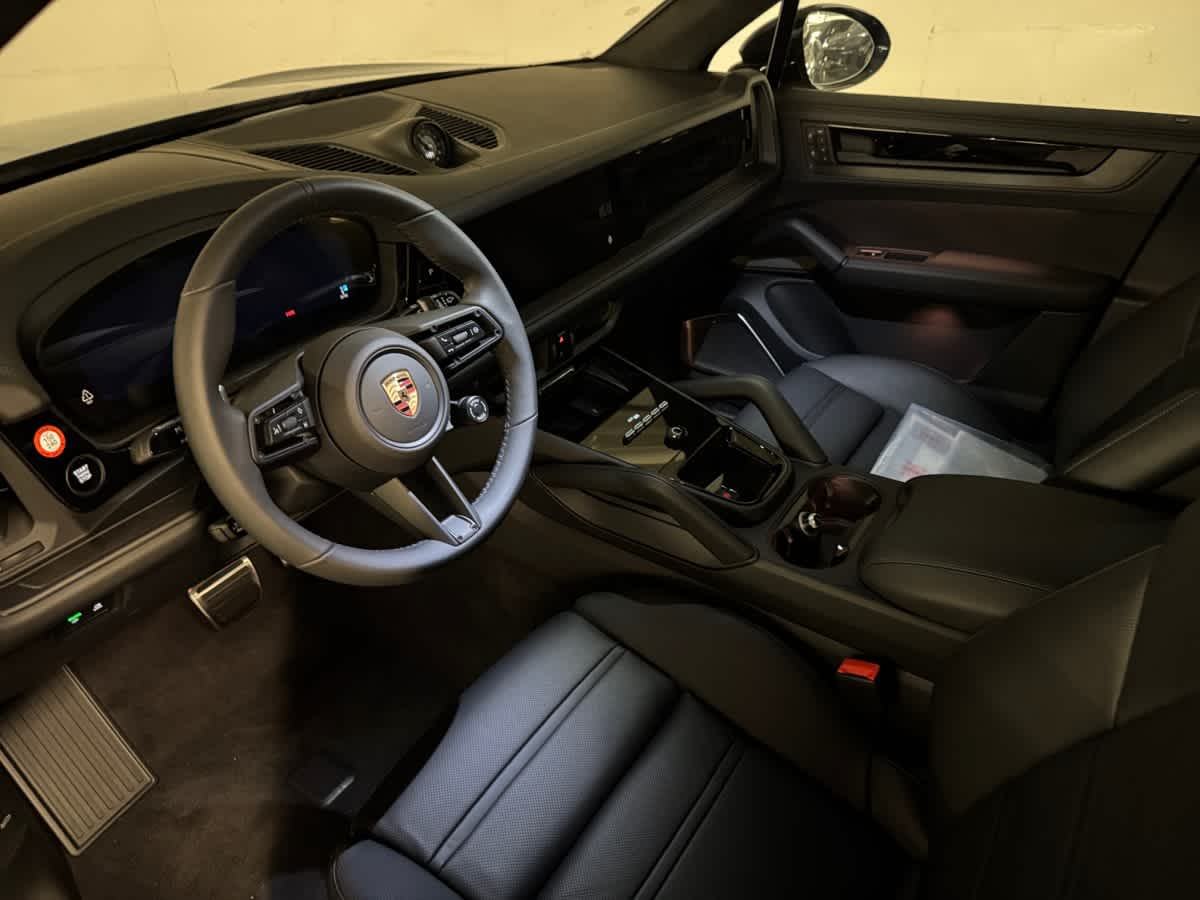new 2025 Porsche Cayenne car