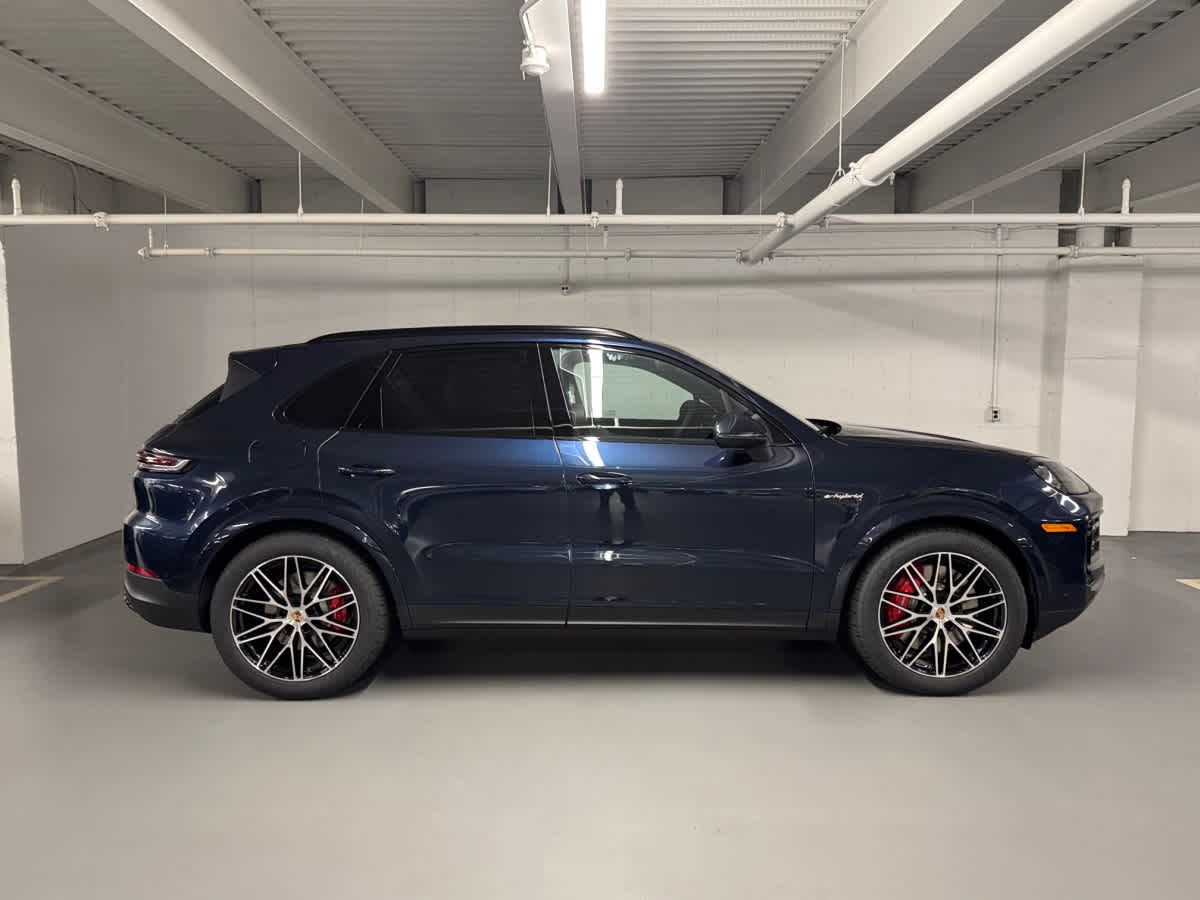 new 2026 Porsche Cayenne car