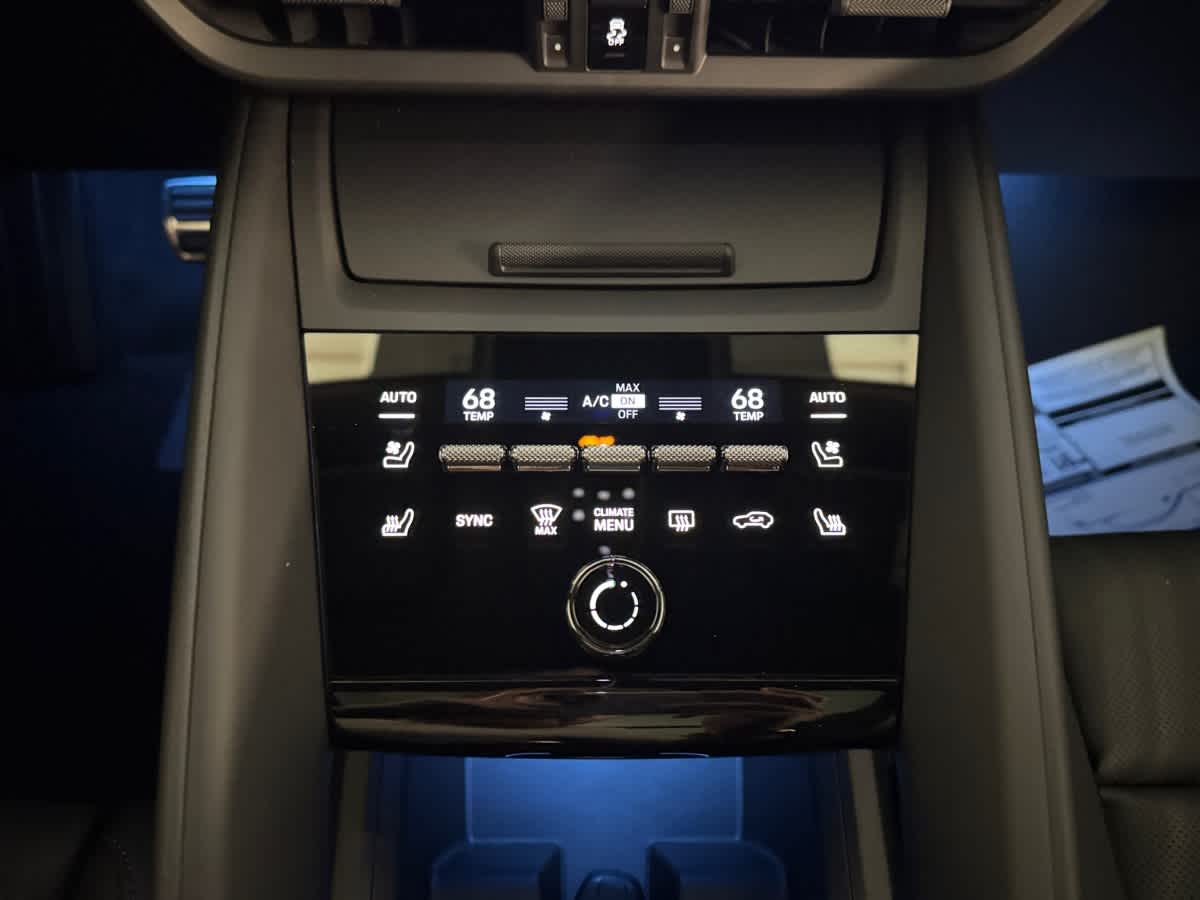 new 2025 Porsche Macan car