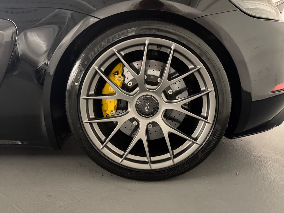new 2025 Porsche 718 Spyder car