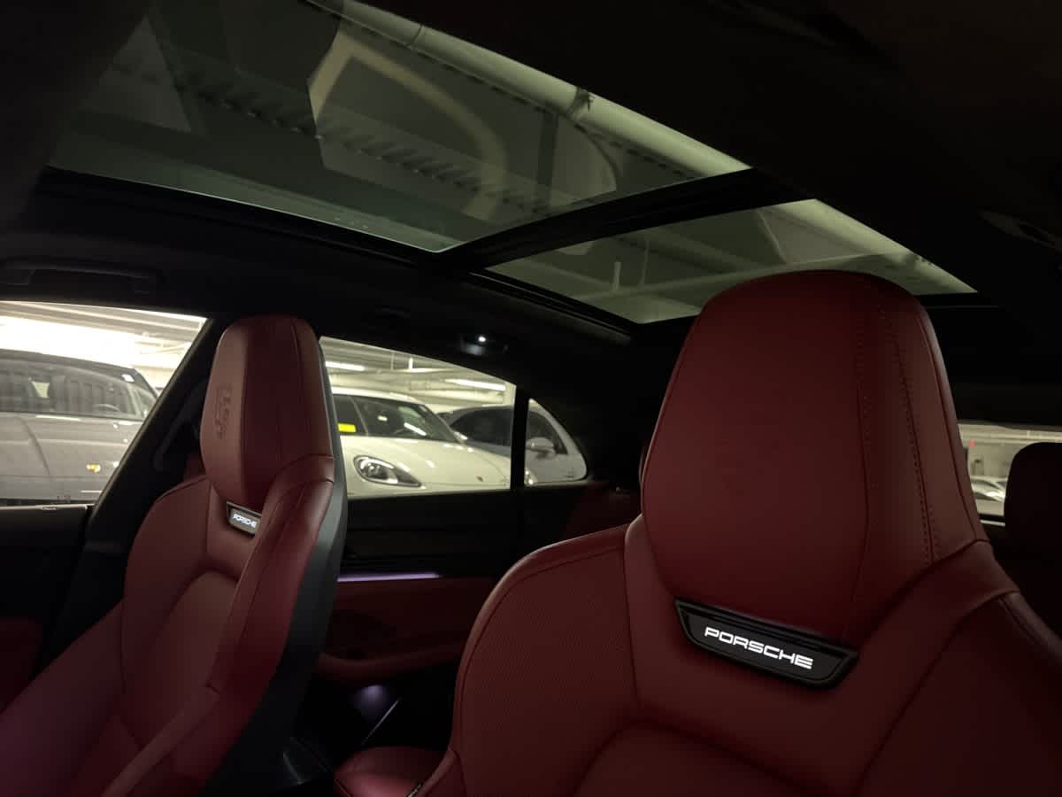 new 2025 Porsche Macan car