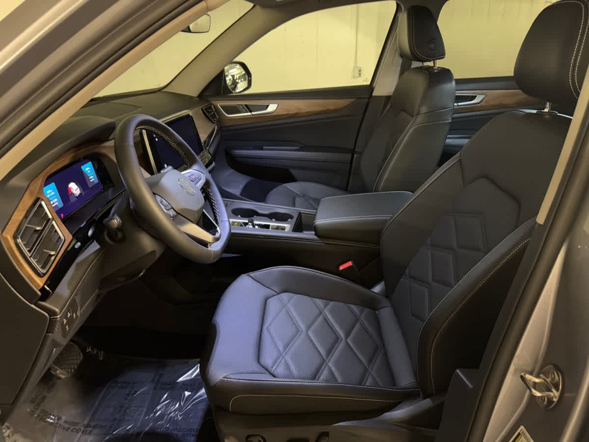 used 2024 Volkswagen Atlas car, priced at $35,497