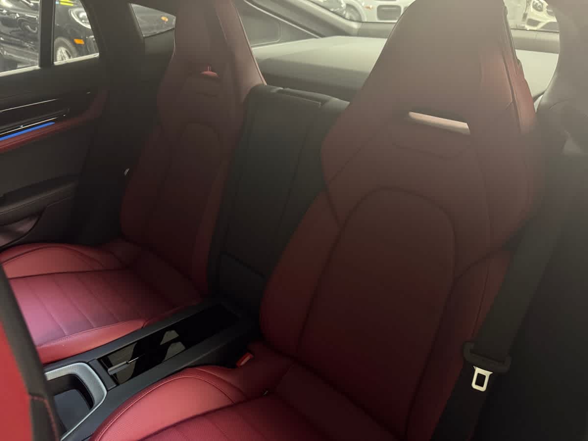 new 2025 Porsche Panamera car