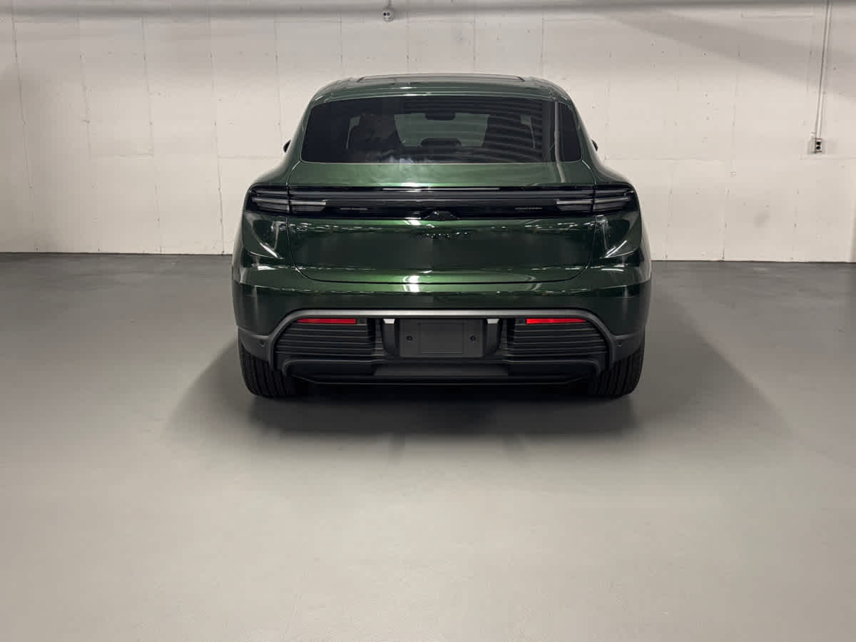 new 2025 Porsche Macan car