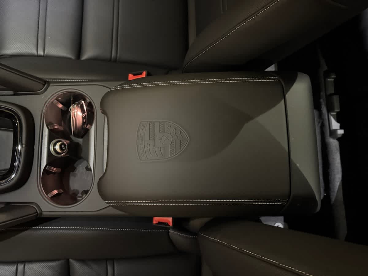 new 2025 Porsche Cayenne car