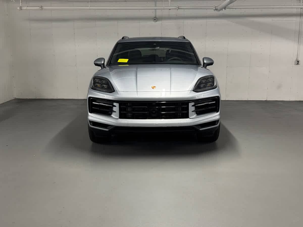 new 2025 Porsche Cayenne car