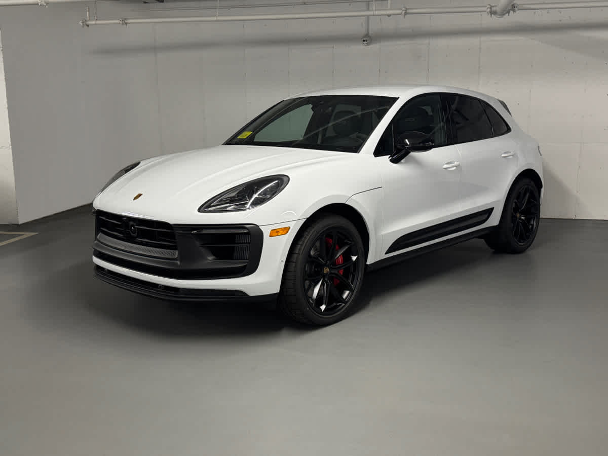 new 2025 Porsche Macan car