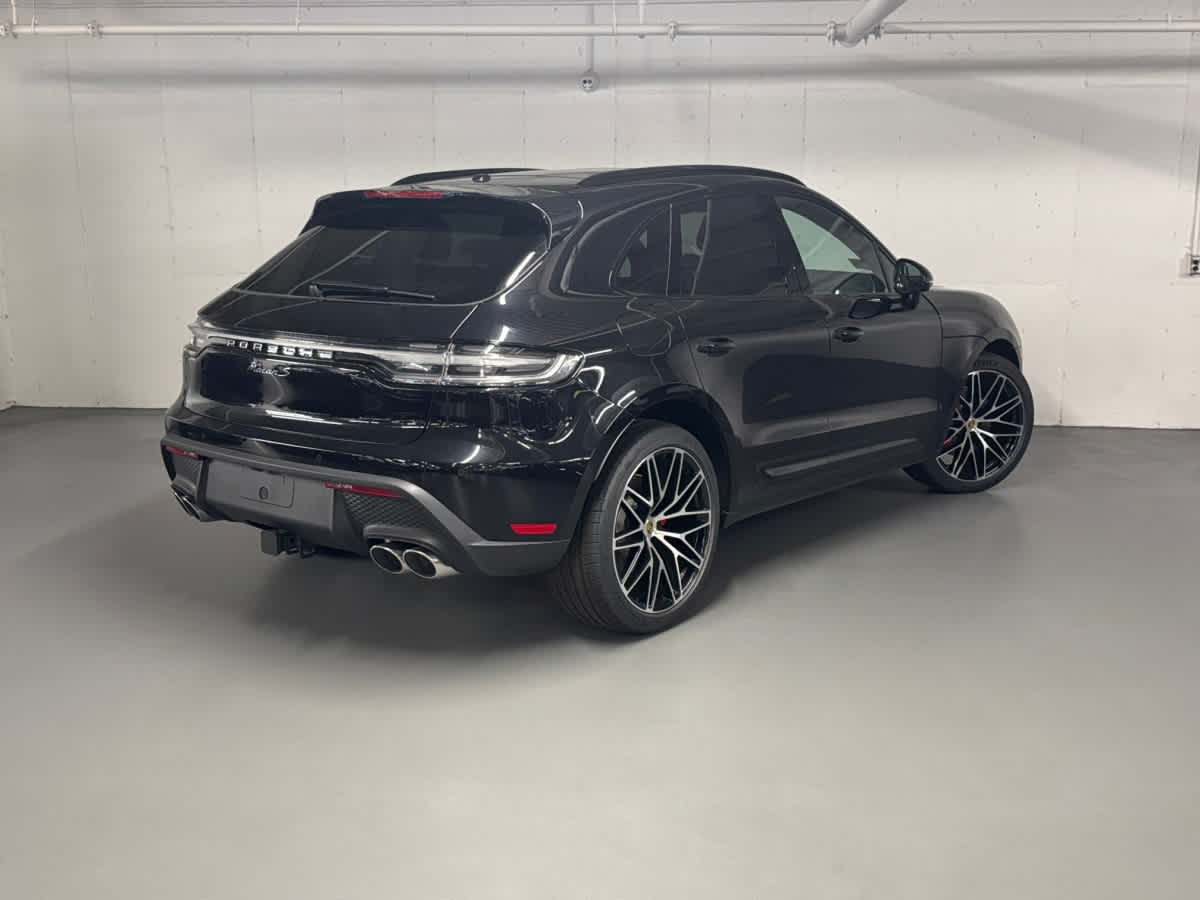 new 2025 Porsche Macan car
