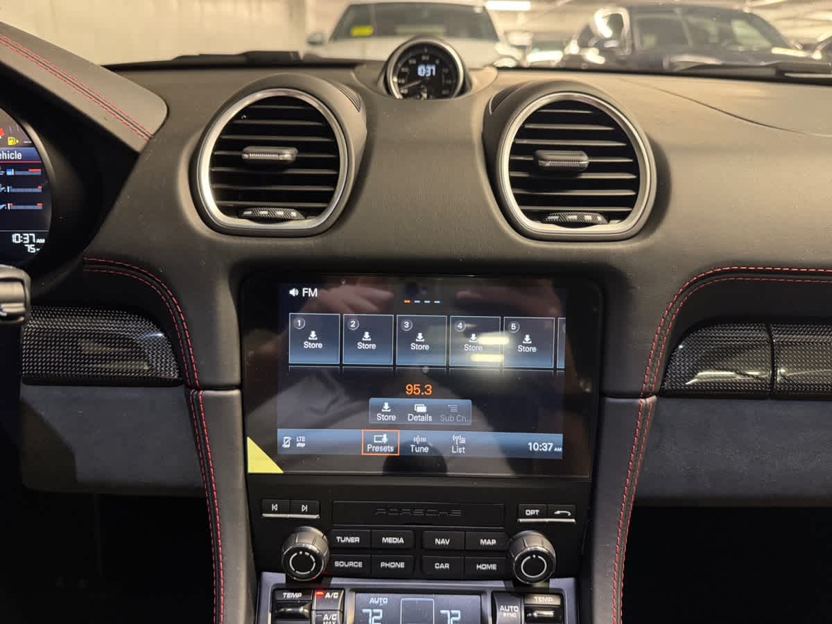 new 2025 Porsche 718 Cayman car