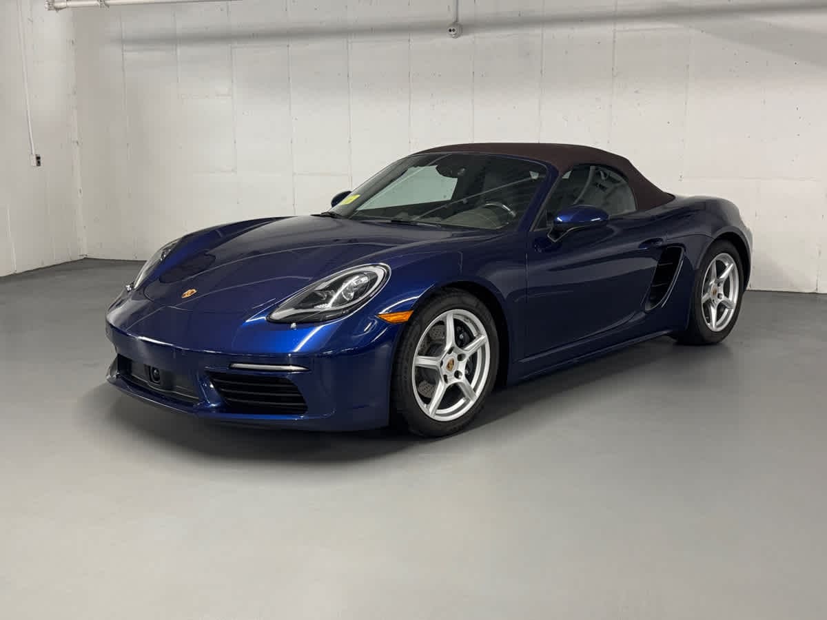 new 2024 Porsche 718 Boxster car