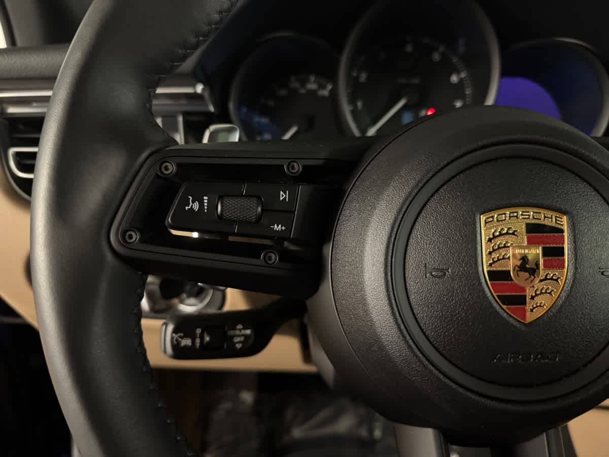 new 2025 Porsche Macan car