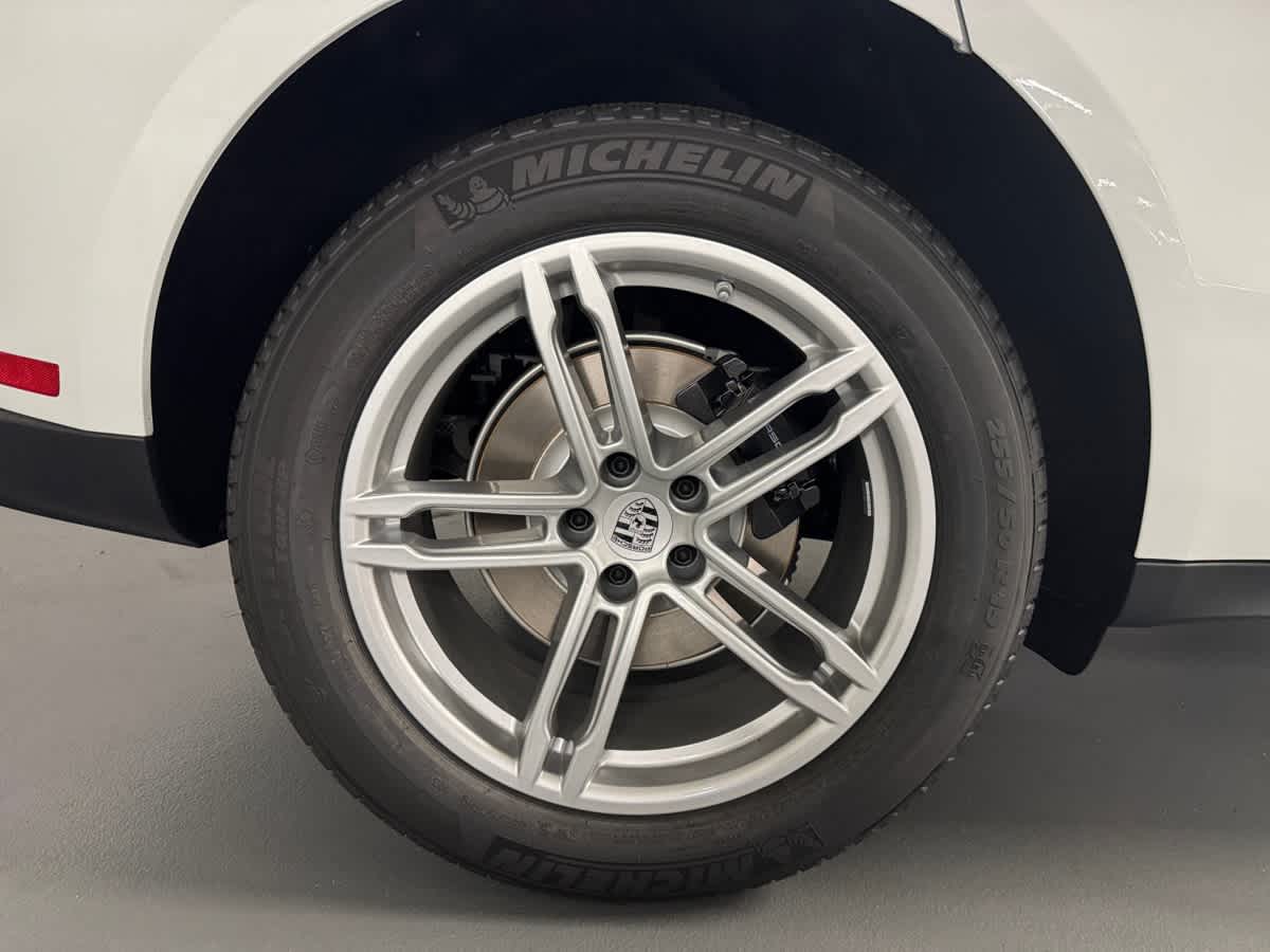 new 2026 Porsche Macan car