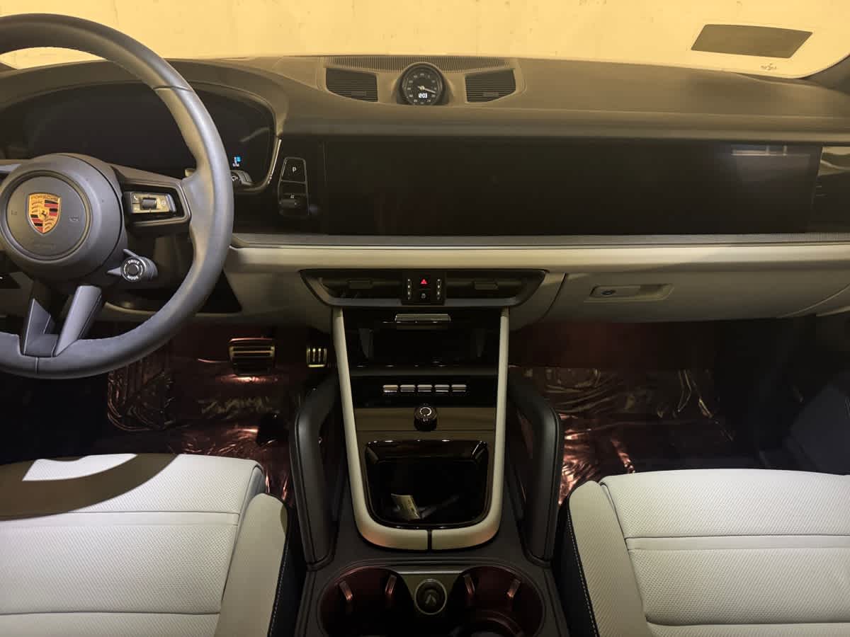 new 2025 Porsche Cayenne car
