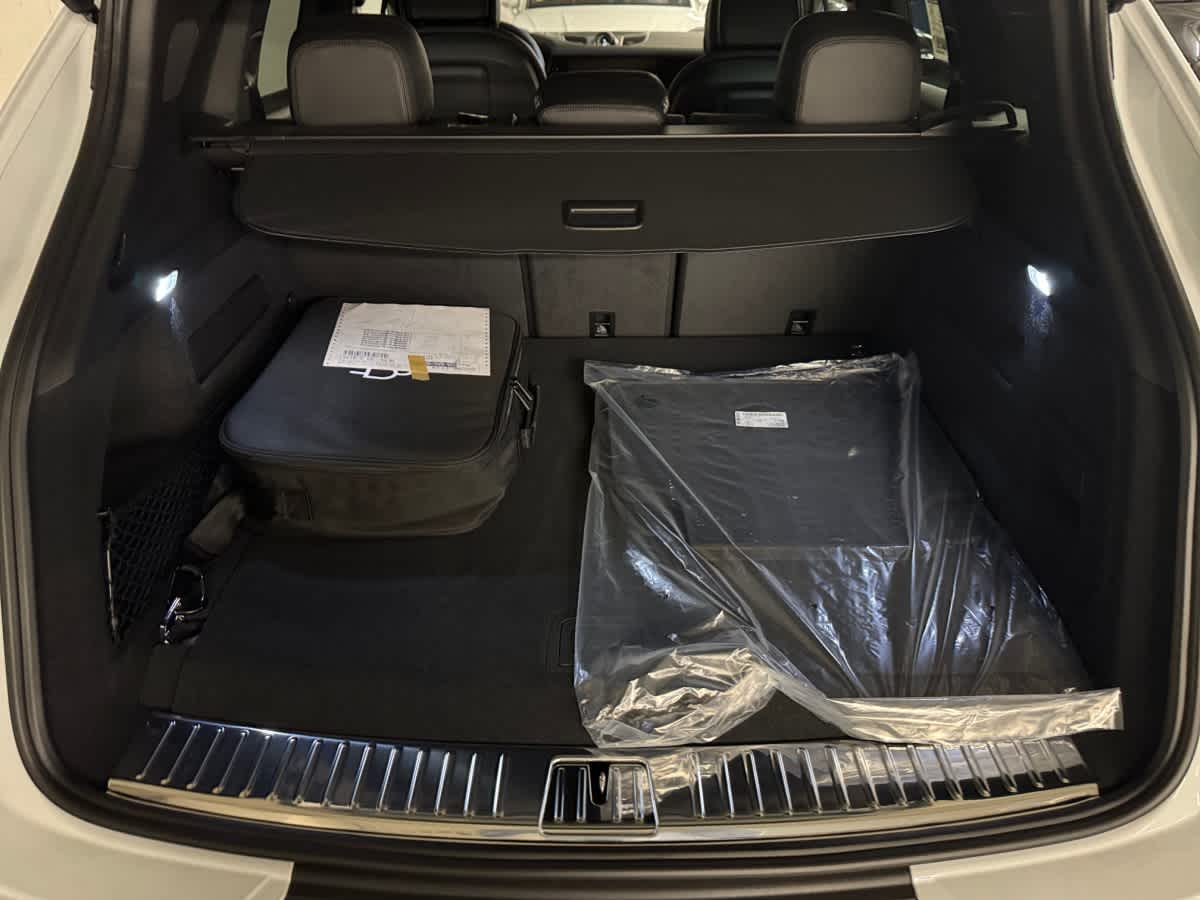 new 2026 Porsche Cayenne car