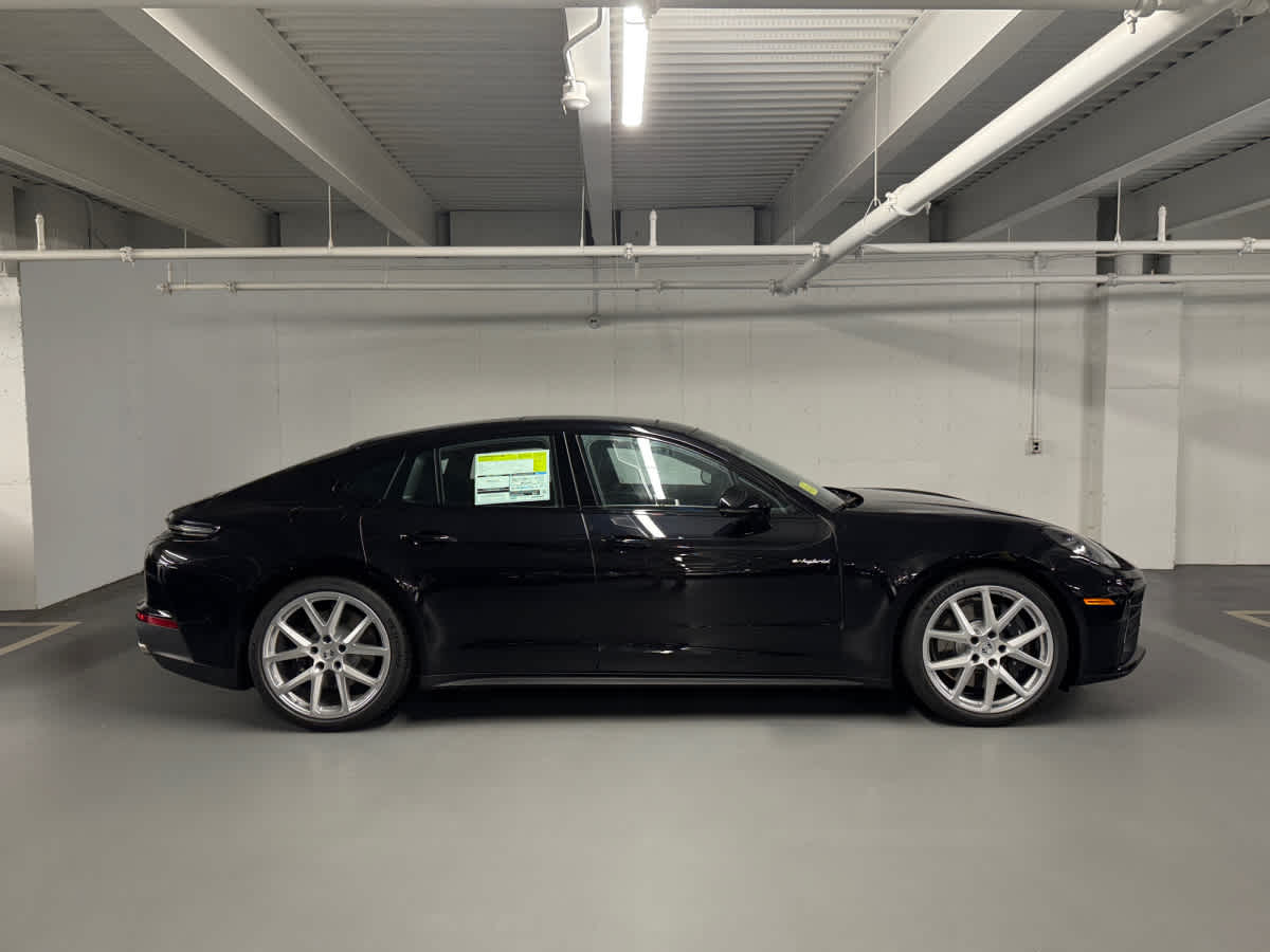 new 2026 Porsche Panamera car