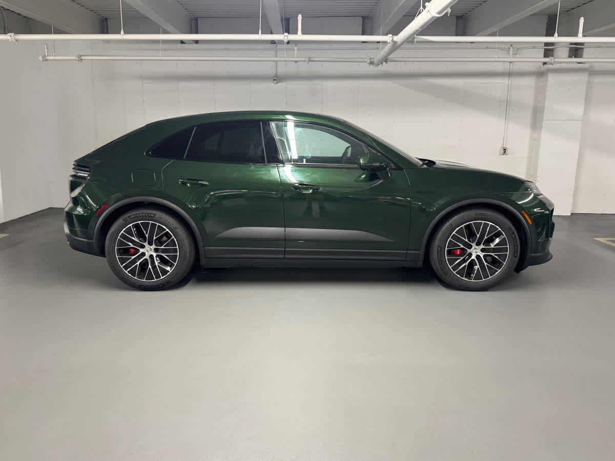 new 2025 Porsche Macan car
