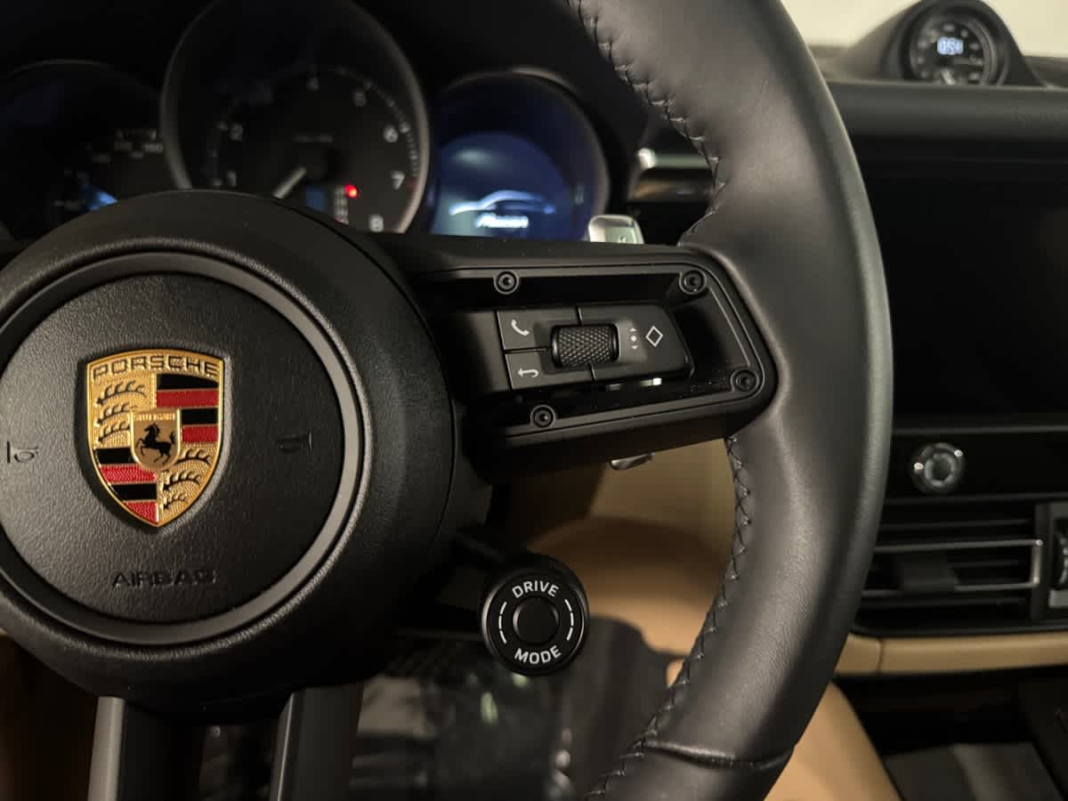 new 2025 Porsche Macan car