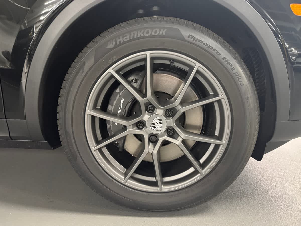 new 2026 Porsche Cayenne car