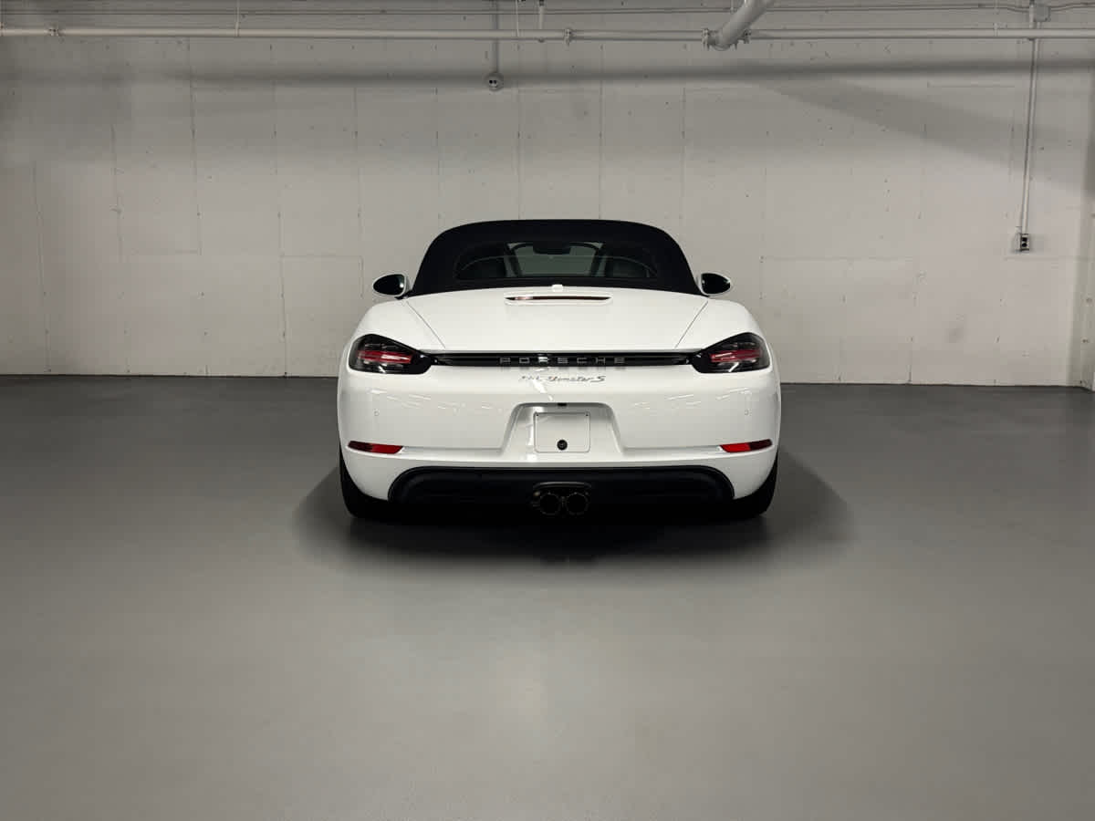 new 2024 Porsche 718 Boxster car