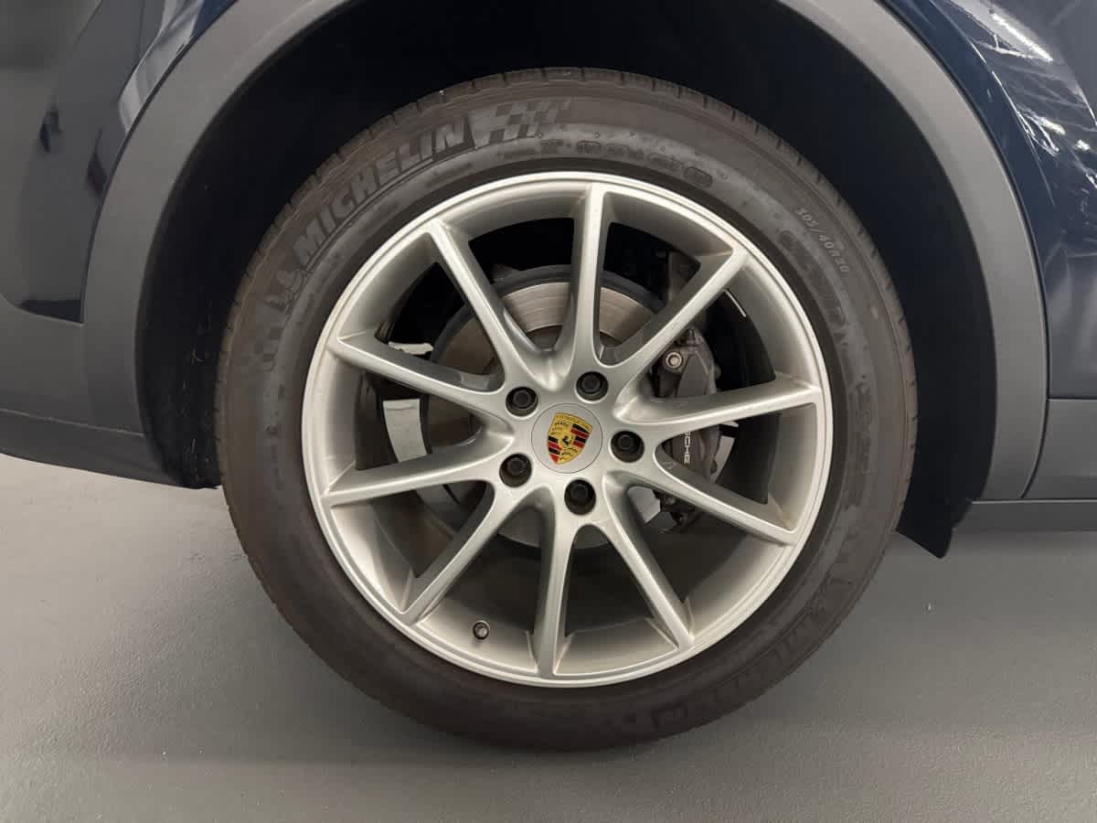 used 2022 Porsche Cayenne car, priced at $59,998