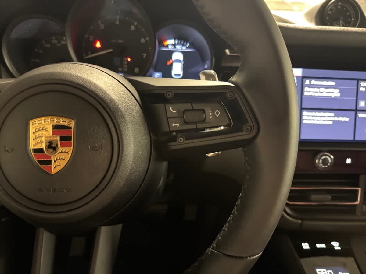 new 2025 Porsche Macan car