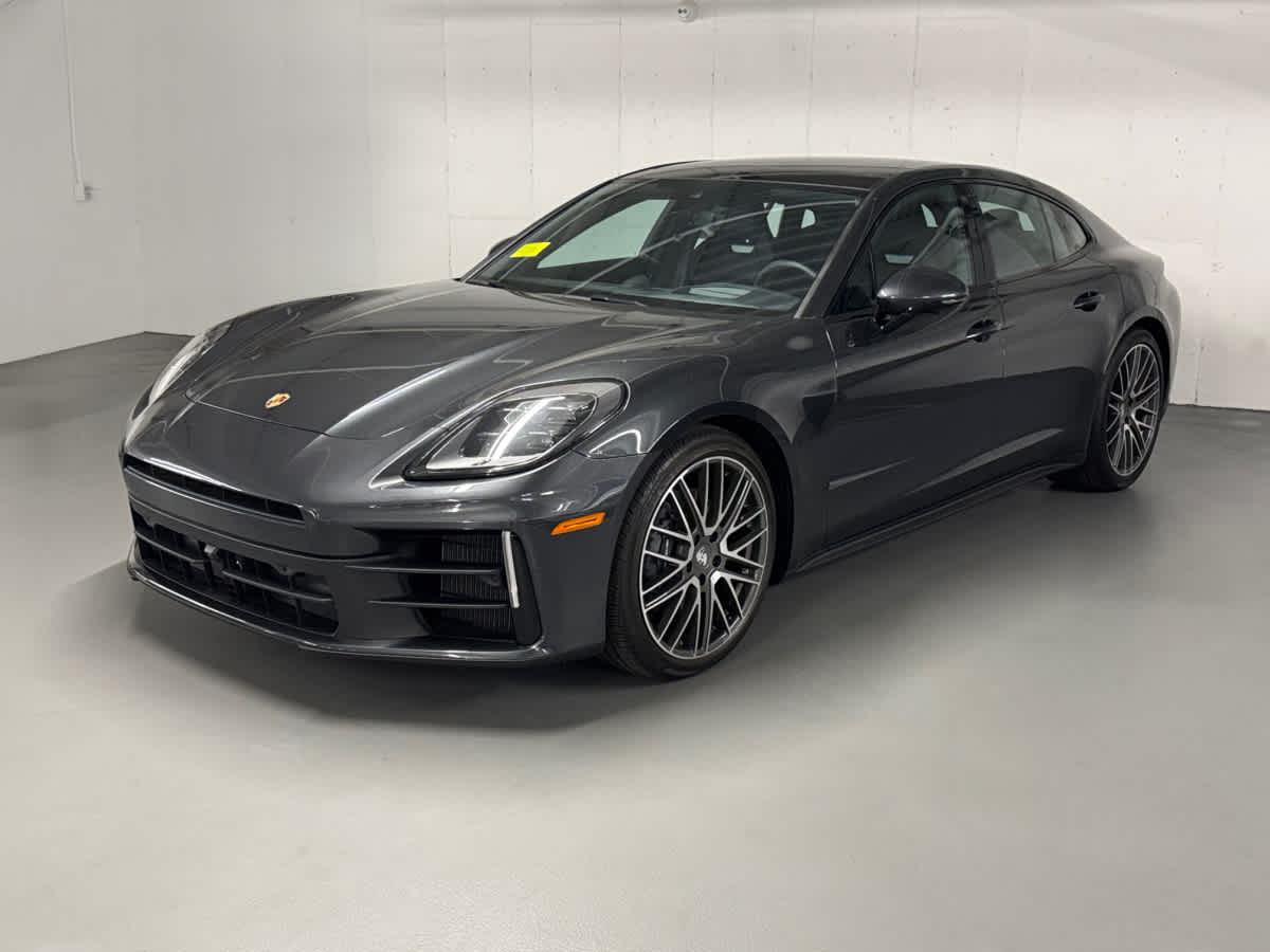 new 2024 Porsche Panamera car