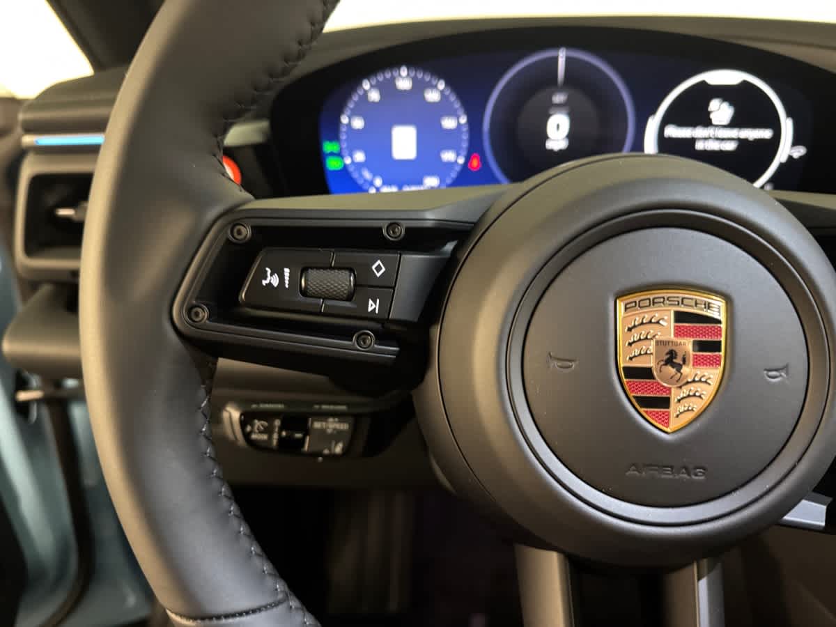 new 2025 Porsche Macan car